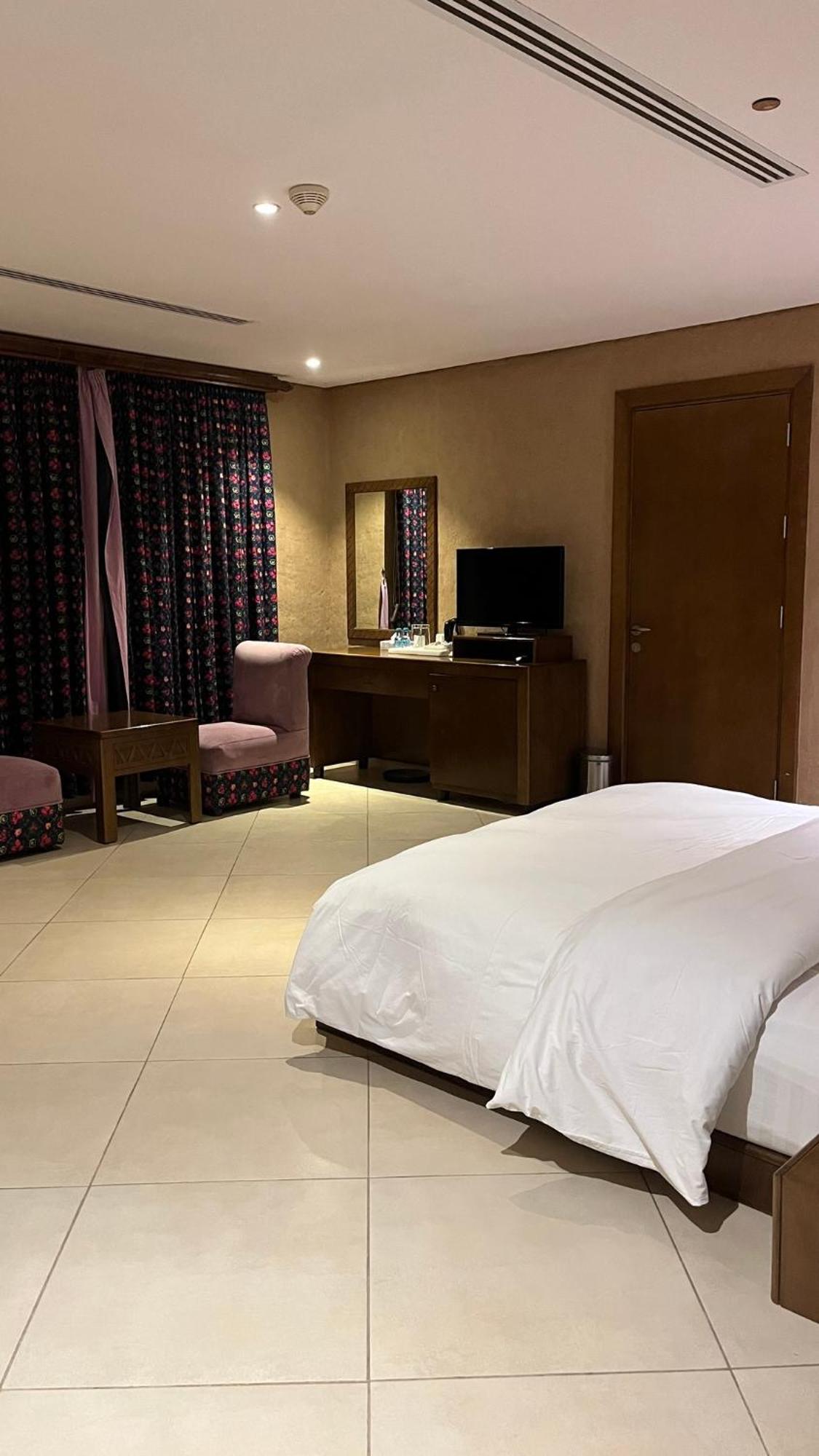 Al Malfa Resort Унайза Екстериор снимка